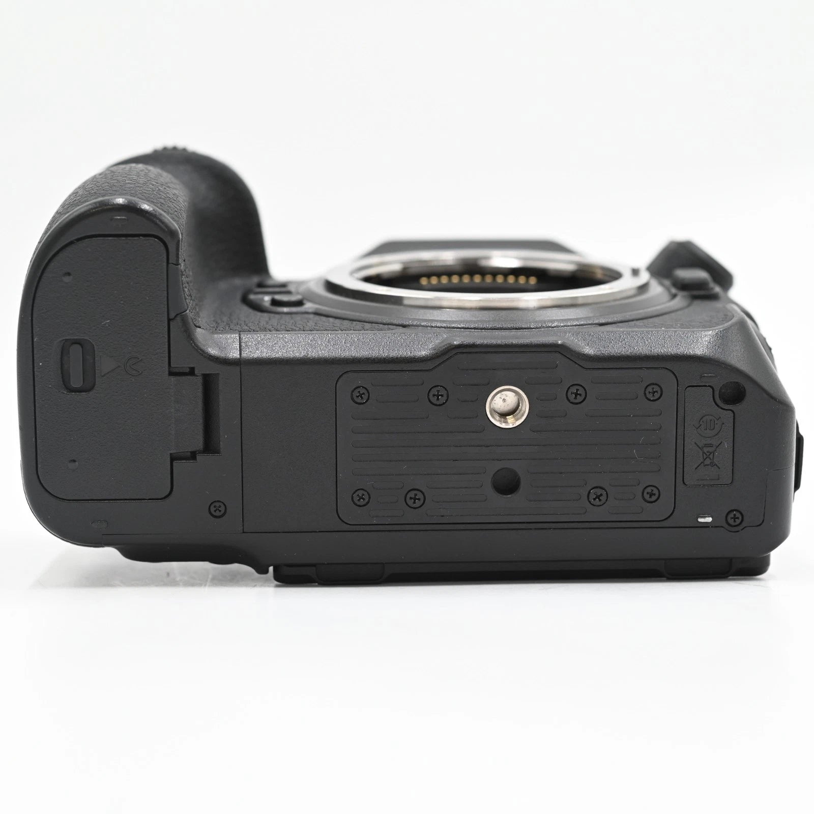 Nikon Z 8 45.7MP Mirrorless Camera (Shutter Count 20258)